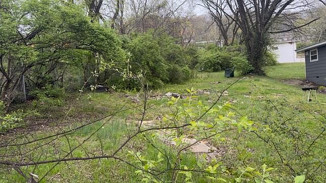 2nd image of 0 E 24th St