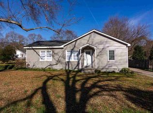 108 Sims St, Cowpens, SC 29330