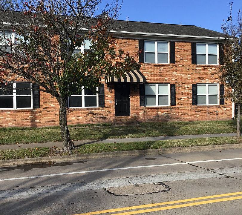 1st image of 2909 Llewellyn Ave #9307306