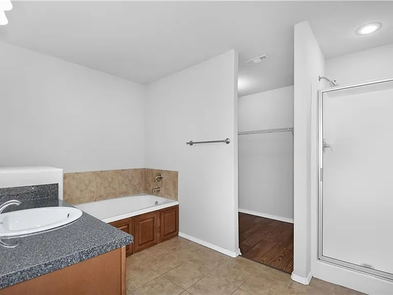 1240 Lariat Dr — Photo 21