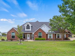 1329 E Highland Rd, Waxahachie, TX 75167