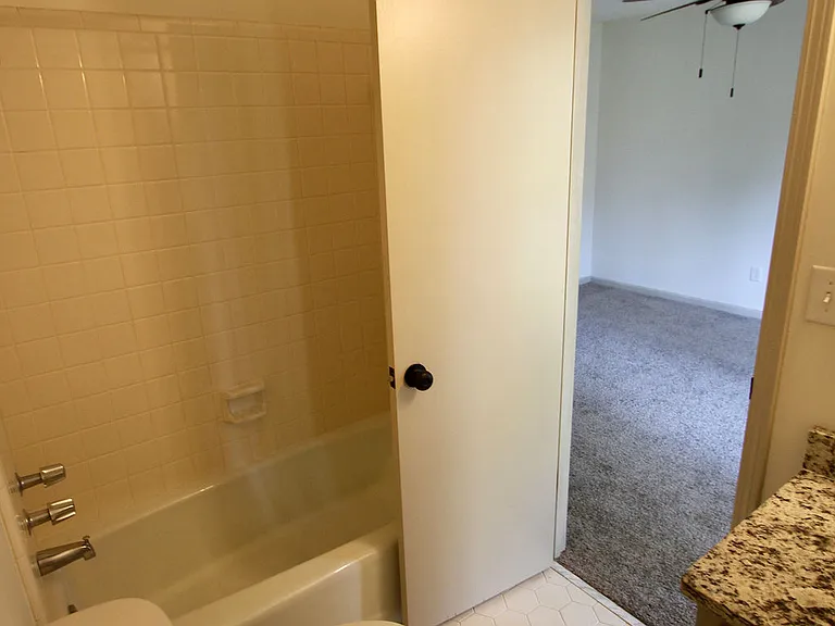 5410 Woodhill Cir — Photo 18