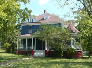 1072 N Highland Ave, Jackson, TN 38301