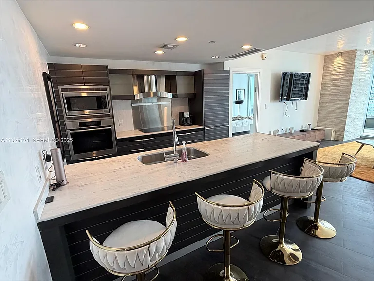 200 Biscayne Boulevard Way #4007 — Photo 17