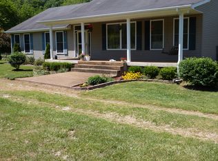 621 Simmons Branch Rd, Waynesboro, TN 38485
