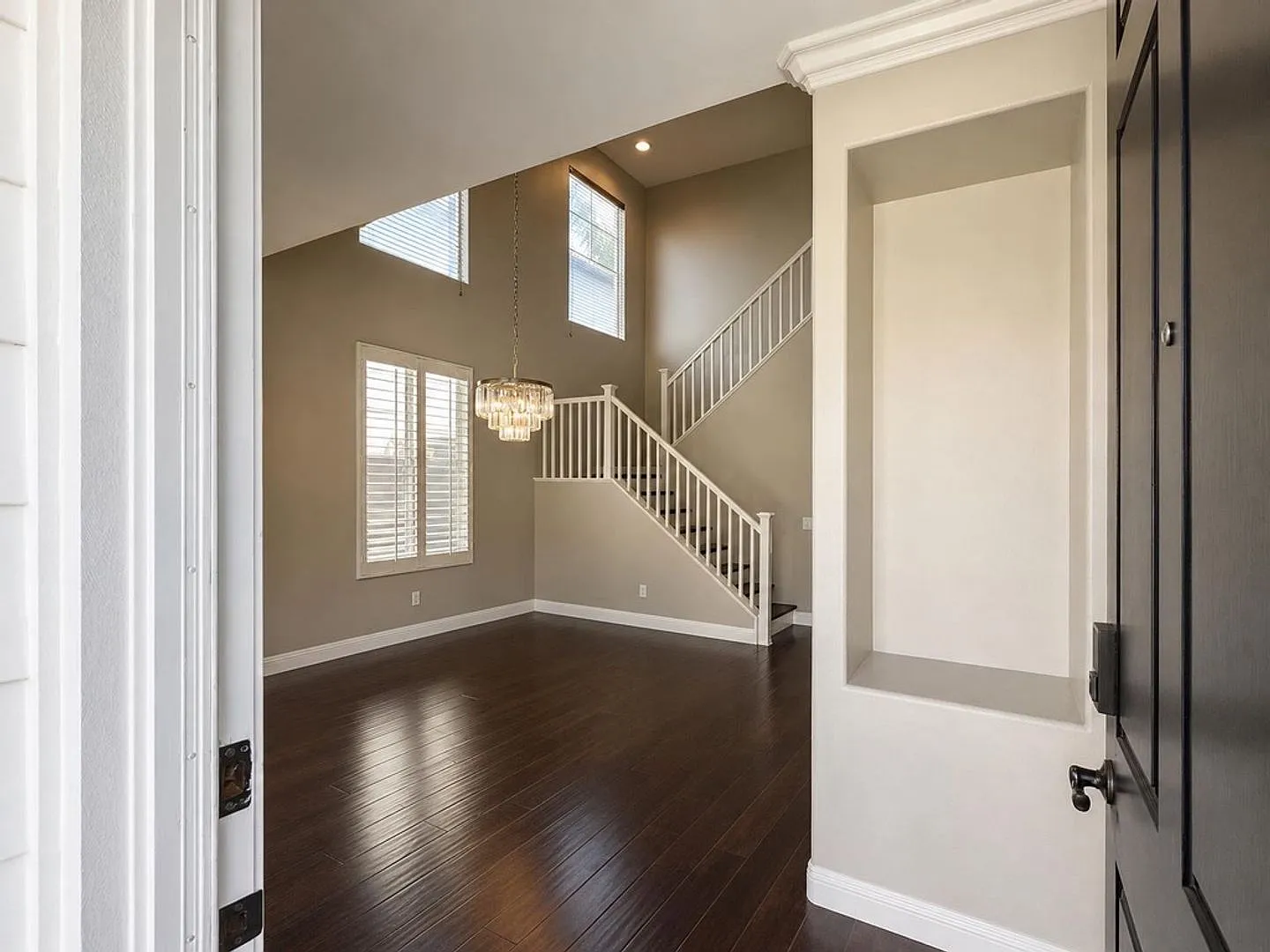 Stunning Detached Single Family Home In The Heart Of Aliso Viejo! — Photo 4