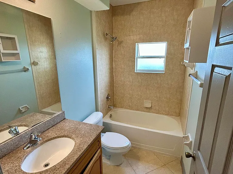 910 Twisting Branch Ct — Photo 10