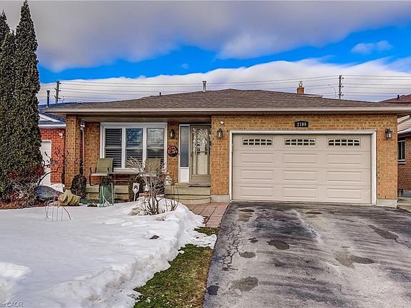 3rd image of 2194 Donald Rd