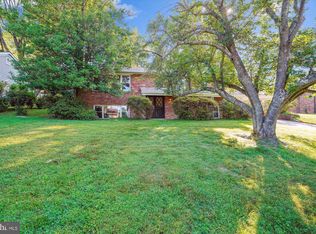 2119 Natahoa Ct, Falls Church, VA 22043