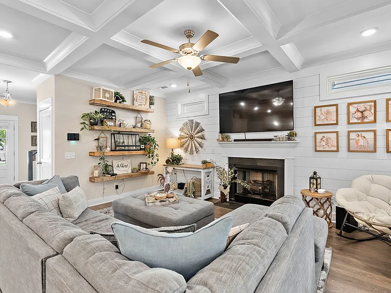 1327 Batbriar Rd — Photo 9