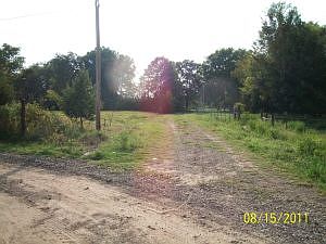 5th image of 243 Austin Ln
