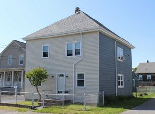 31 Slocum St, Acushnet, MA 02743