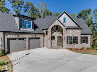 960 Mountain Crest Way, Hoschton, GA 30548