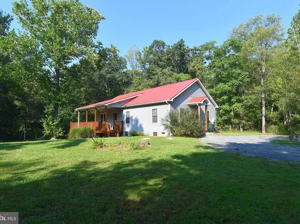 448 Foggy Bottom Ln, Berkeley Springs, WV 25411
