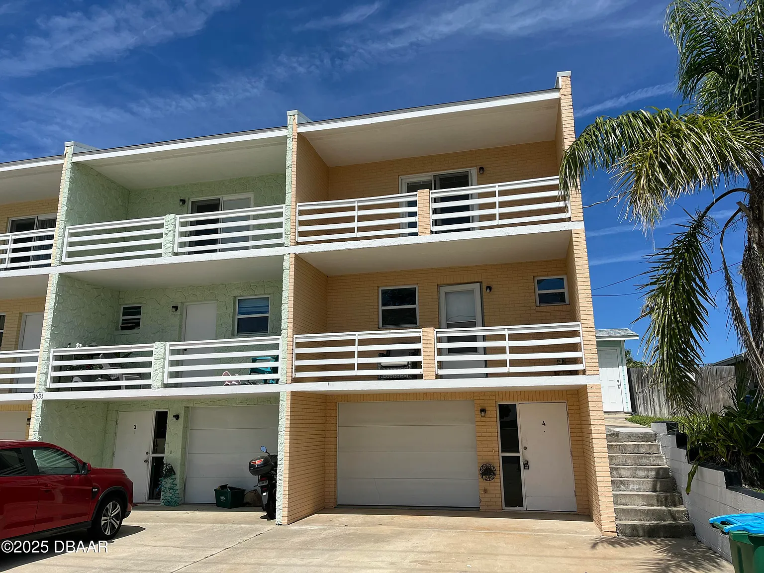 2 bed, 1.5 bath, 1800 sqft, $1,900 — Photo 1