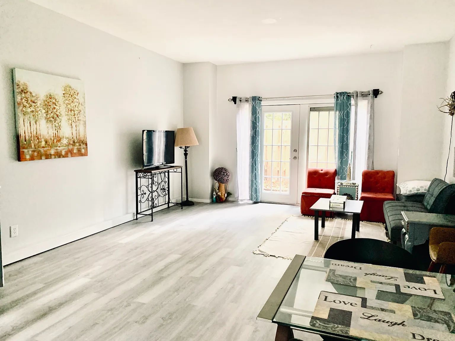 15 Knollwood Cir — Photo 1