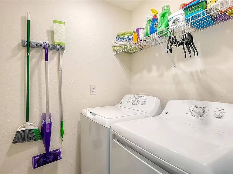 5710 Palmer Cir #201 — Photo 36