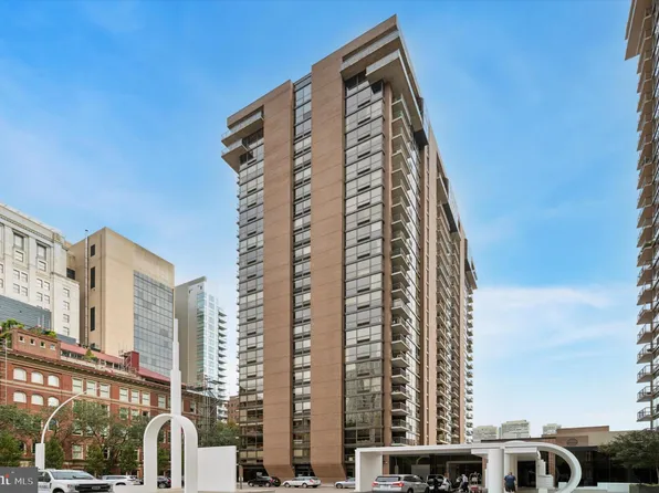 233 S 6th St APT 305D, Philadelphia, PA 19106