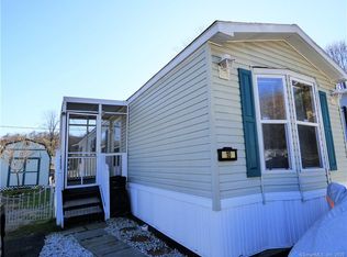 10 Tallow Ln, New Milford, CT 06776