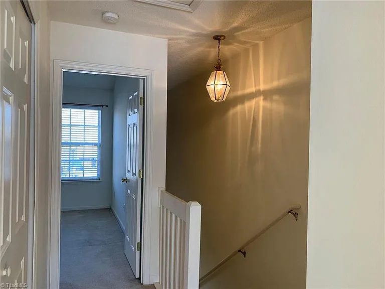 435 Luzelle Dr #435 — Photo 20