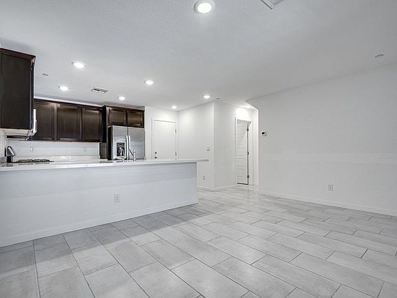 5th image of 10774 Benhill Grove Ct