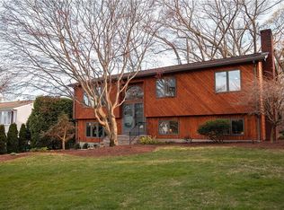 1 Lodge St, Cranston, RI 02920