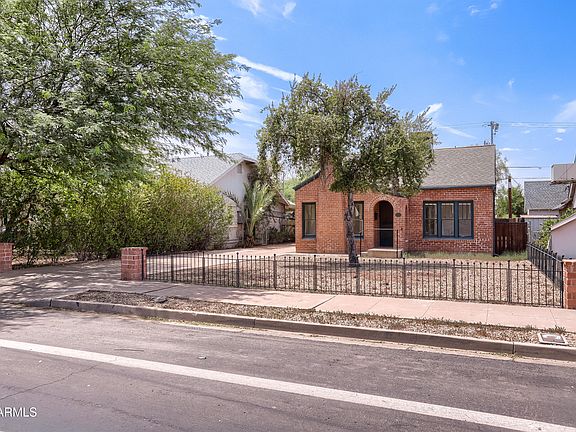 3rd image of 2042 N 12TH Street