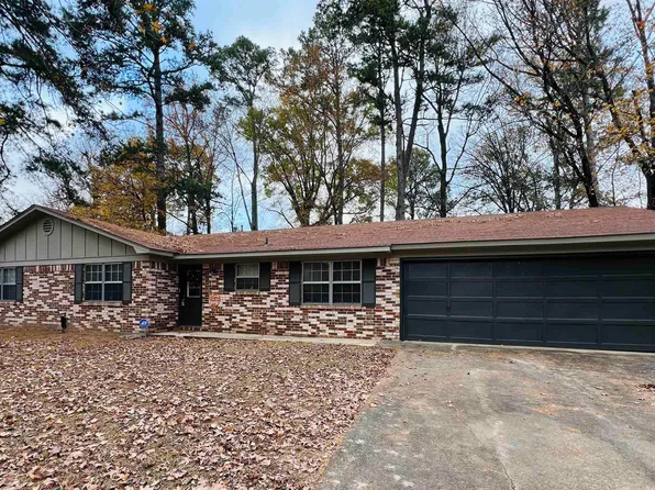 103 Woodbriar Way, Wake Village, TX 75501