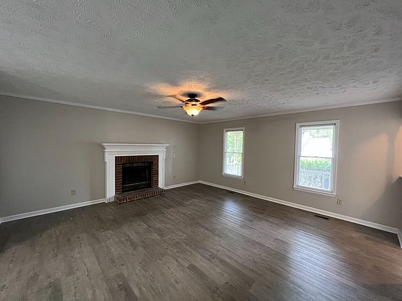 2nd image of 6837 Saint Julian Way