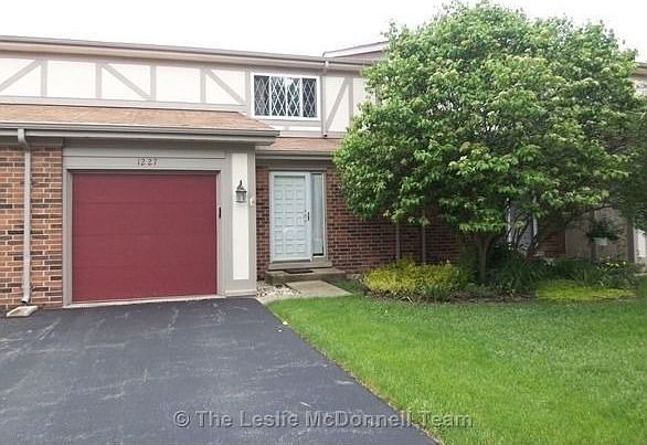 1st image of 1227 Briarwood Ln