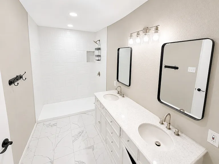 3225 Southland Blvd — Photo 5