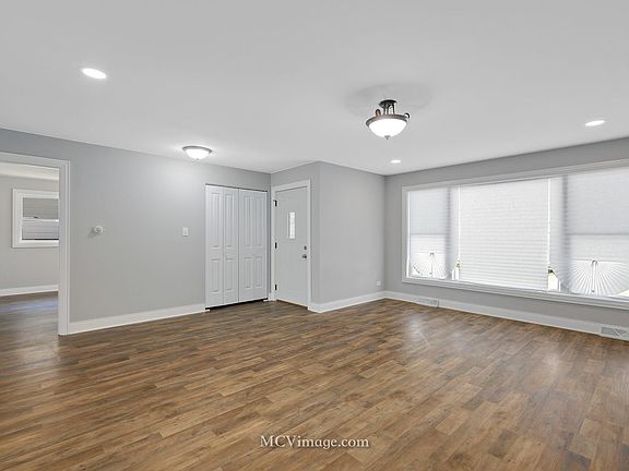 5th image of 16733 Evans Ave