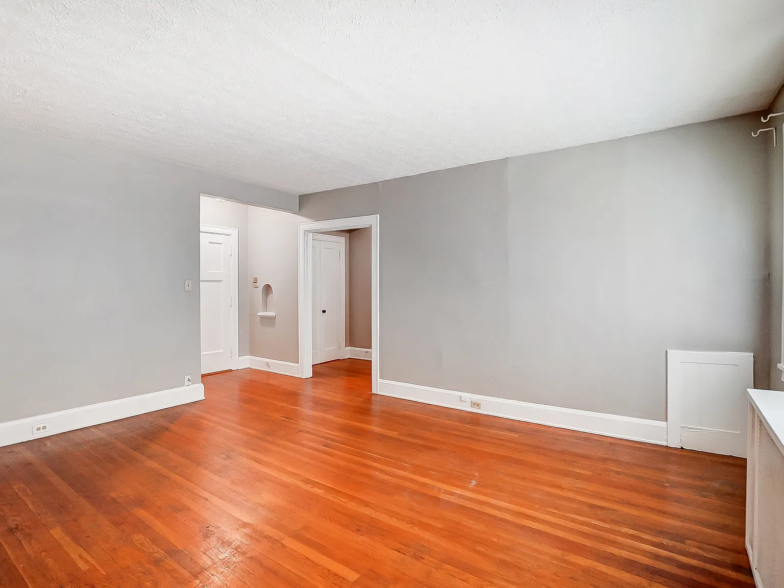 Studio, 650 sqft, $850 — Photo 3