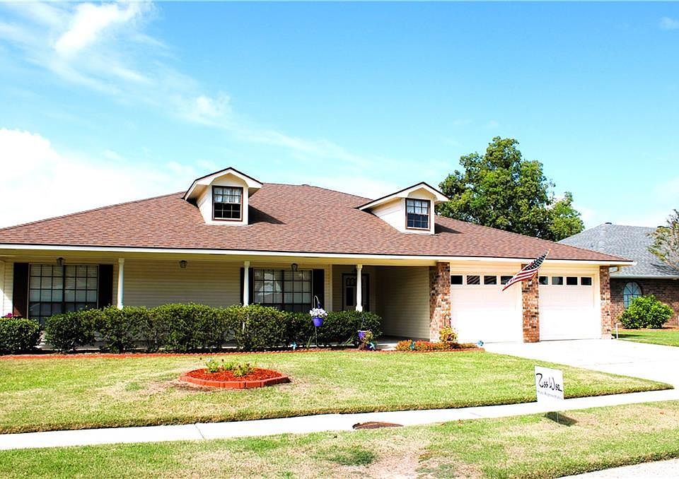 1st image of 2239 Pine Valley Dr