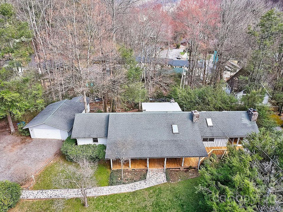 1st image of 15 McGregor Ln