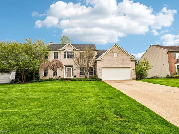 4428 Wyndham Way, Akron, OH 44321