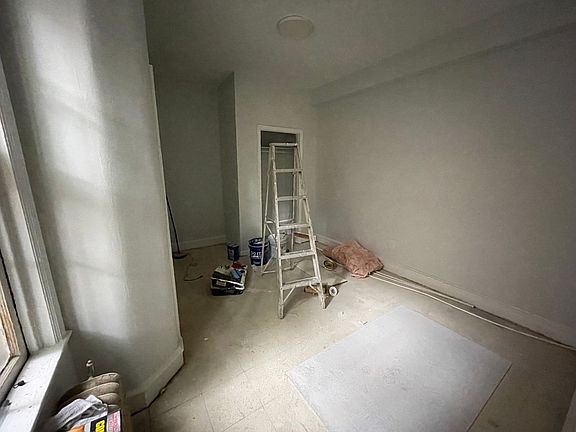 3rd image of 824 N West St APT 2