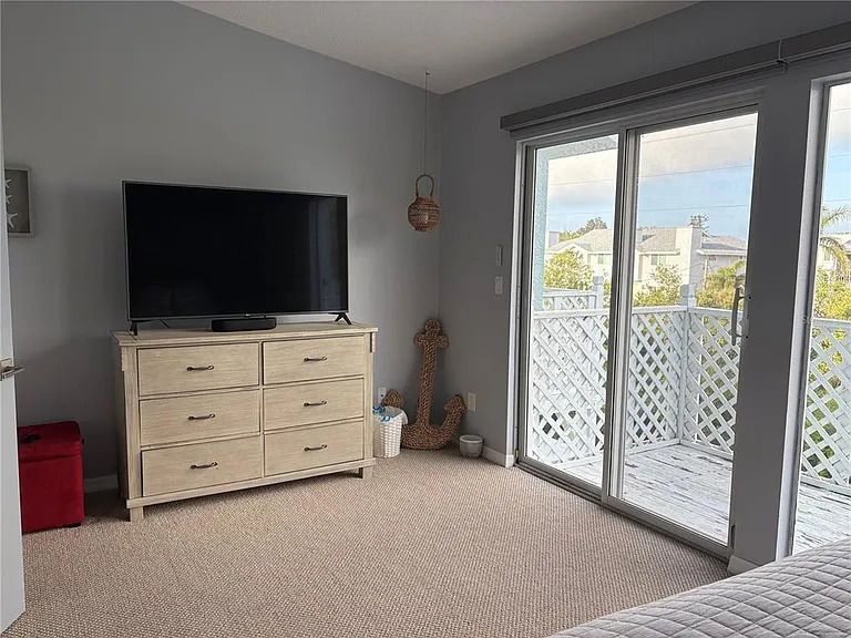 629 Garland Cir — Photo 17