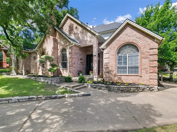 2720 Winding Hollow Ln, Arlington, TX 76006