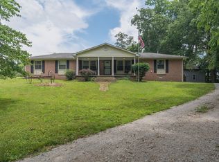 609 Woods Dr, Columbia, TN 38401