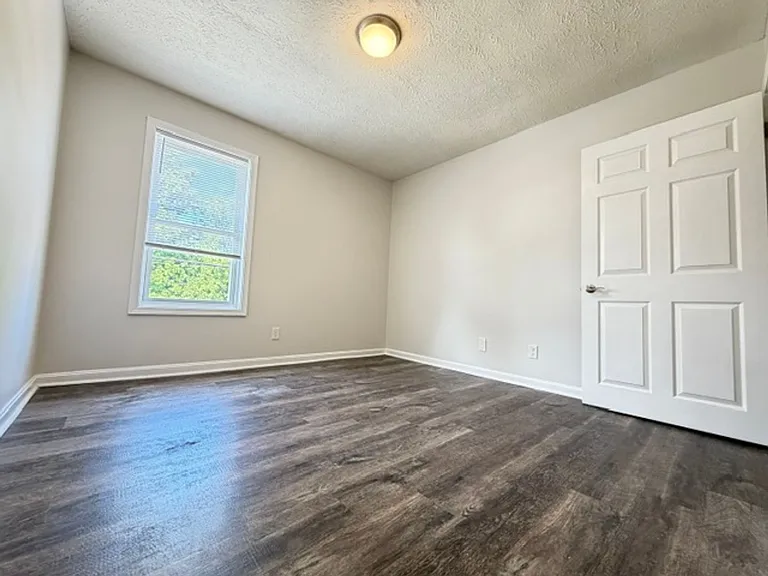 Jacobs Landing Apartments — Photo 16