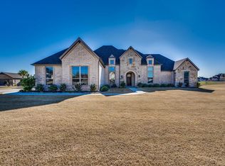 8250 Faithful Dr, Waxahachie, TX 75167