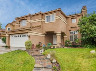 26612 Goldenrod Pl, Calabasas, CA 91302