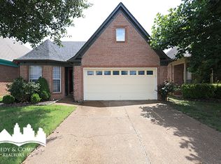 1092 Cross Wood Ln, Cordova, TN 38018