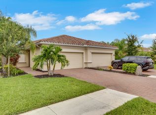 1644 Alameda Dr, Naples, FL 34120