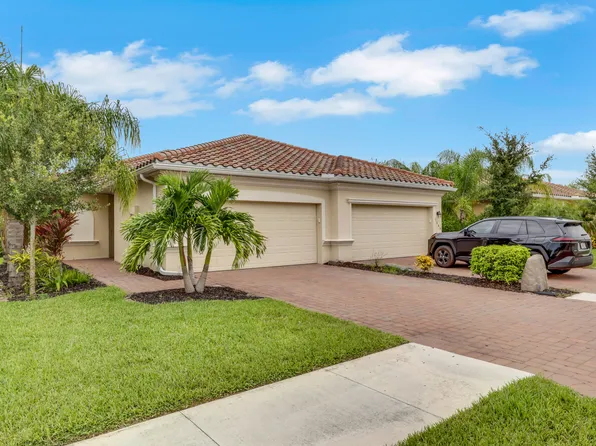 1644 Alameda Dr, Naples, FL 34120