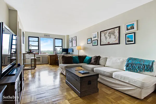 Rented by Sotheby's International Realty | media 9