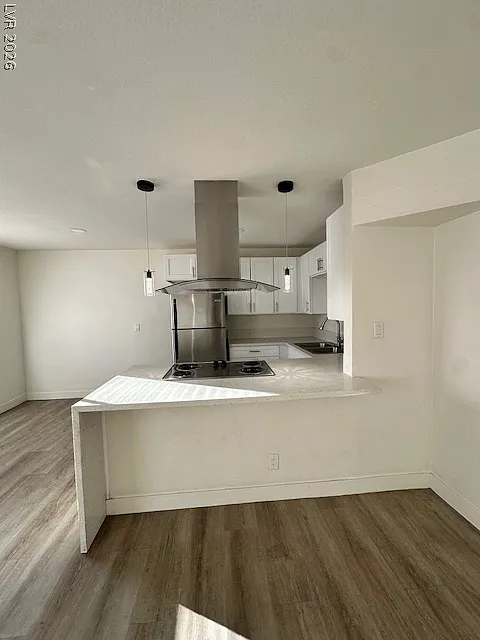 2 bed, 1.0 bath, 3290 sqft, $1,400 — Photo 2