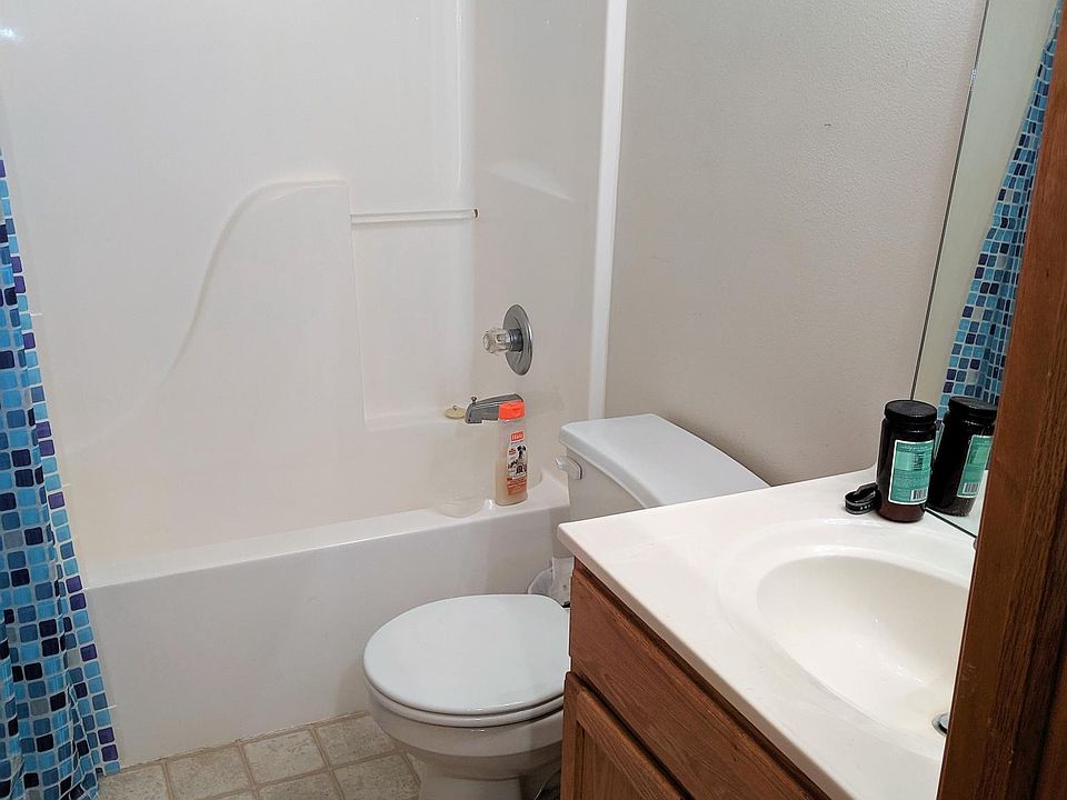1st image of 10 Cherry Ct APT 5
