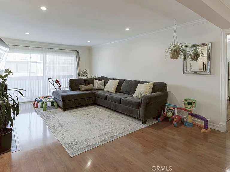 5334 Lindley Ave — Photo 6